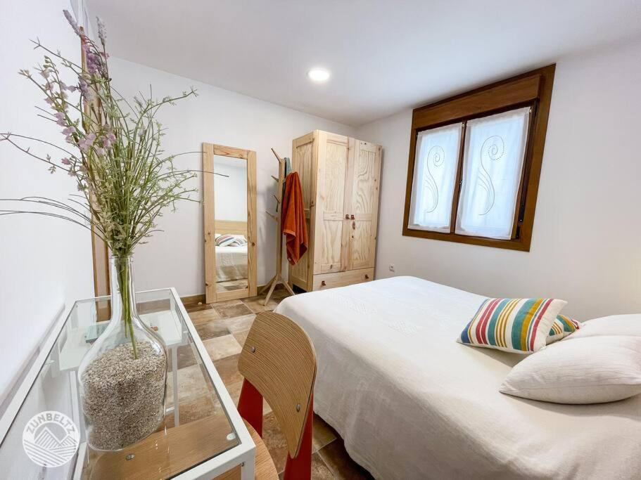 Casa Zunbeltz De 3 Habitaciones En Plena Montana Lezaun Екстер'єр фото